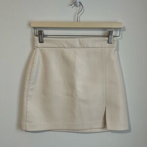Wilfred White Faux Leather Pleather Skirt